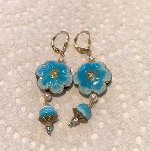 Flower Earrings Great For Spring